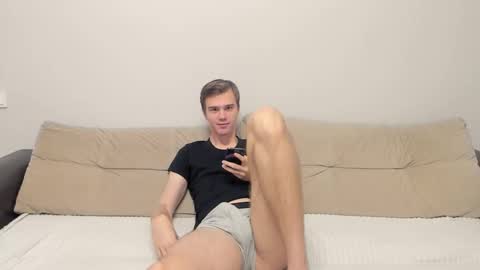 Yue Lang and Samm online show from 10, 10, 2025