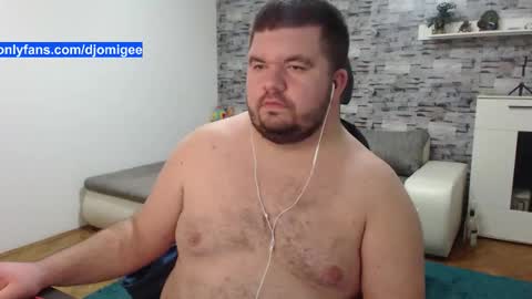 Snapshot of yugogee chatting on 12, 11, 2025 Yugo - online show from 12, 11, 2025