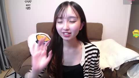 yui_x online show from 25, 5, 2026