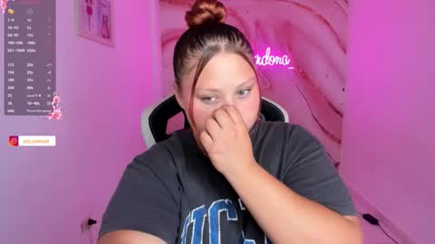 Yuliet online show from 25, 3, 2026