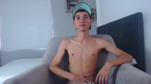 yulian_vasquez online show from 17, 2, 2025