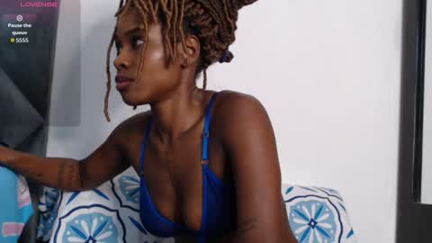 YulianaIndependent online show from 23, 10, 2025