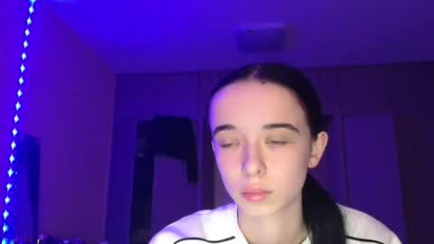 Yuliia online show from 21, 11, 2025