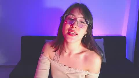 Yulienne online show from 10, 5, 2026