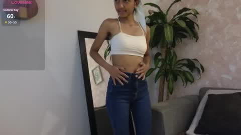 yuliethpetite online show from 24, 3, 2026