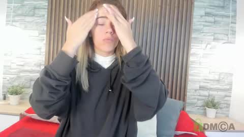 yulievans online show from 3, 1, 2025