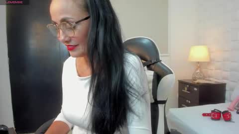 Y U L I T Z A online show from 15, 12, 2025