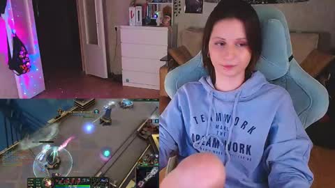 Snapshot of yum_neko_chan chatting on 3, 12, 2024 Kris online show from 3, 12, 2024