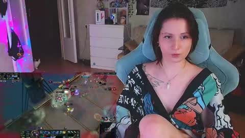 Snapshot of yum_neko_chan chatting on 6, 12, 2024 Kris online show from 6, 12, 2024