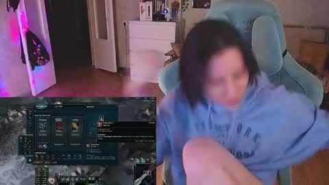 Snapshot of yum_neko_chan chatting on 8, 1, 2025 Kris online show from 8, 1, 2025