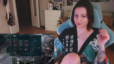 Snapshot of yum_neko_chan chatting on 16, 1, 2025 Kris online show from 16, 1, 2025