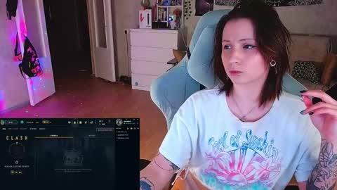 Snapshot of yum_neko_chan chatting on 19, 1, 2025 Kris online show from 19, 1, 2025