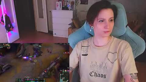 Snapshot of yum_neko_chan chatting on 6, 2, 2025 Kris online show from 6, 2, 2025