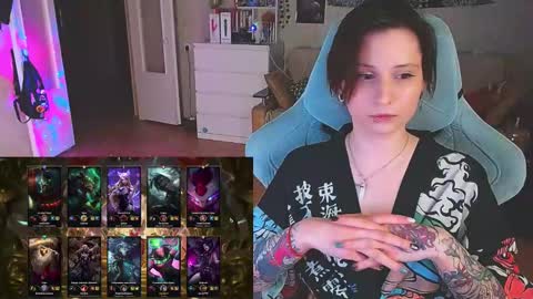 Snapshot of yum_neko_chan chatting on 12, 2, 2025 Kris online show from 12, 2, 2025