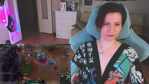 Snapshot of yum_neko_chan chatting on 19, 2, 2025 Kris online show from 19, 2, 2025