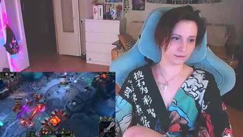 Snapshot of yum_neko_chan chatting on 24, 2, 2025 Kris online show from 24, 2, 2025