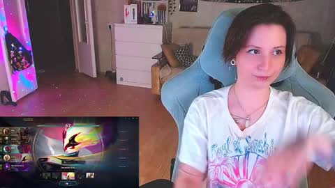 Snapshot of yum_neko_chan chatting on 5, 3, 2025 Kris online show from 5, 3, 2025