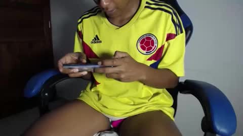 yumchocolate777 online show from 10, 4, 2026