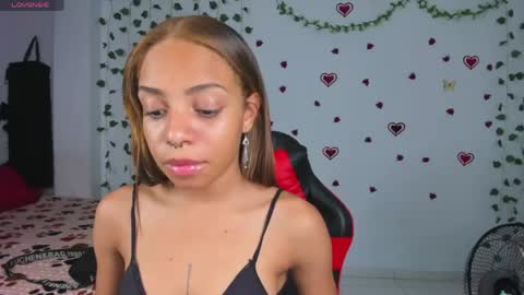 yumi_hanna online show from 18, 4, 2026