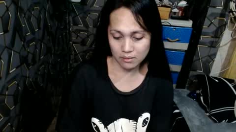 yumi online show from 27, 11, 2025