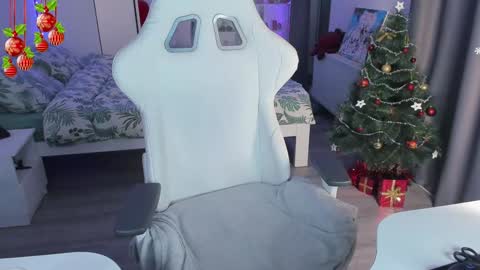 Yumi 3 online show from 22, 12, 2024