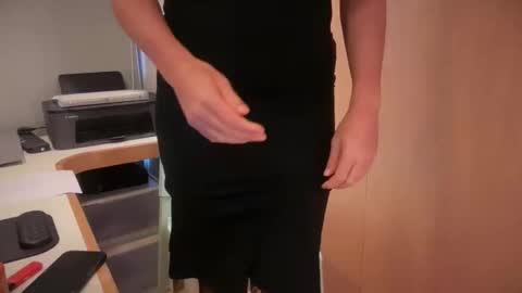 Snapshot of yummi_asian_feet chatting on 17, 12, 2025 Yummi online show from 17, 12, 2025