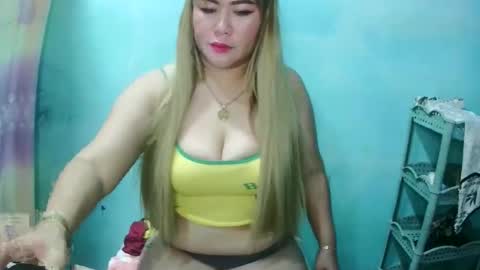 Snapshot of yummy_via chatting on 13, 2, 2026 yummy_via online show from 13, 2, 2026