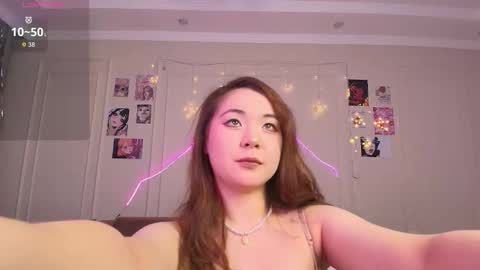 Yumi online show from 4, 12, 2025