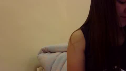 yummyclaya online show from 4, 12, 2025