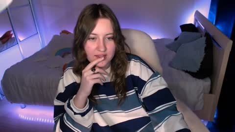 YummyPolly online show from 10, 1, 2025