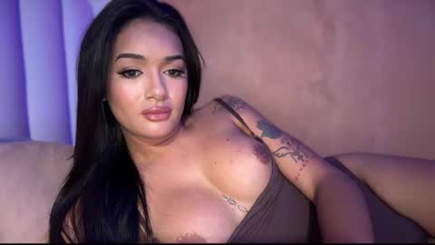 Goddes Renalyn online show from 25, 9, 2025