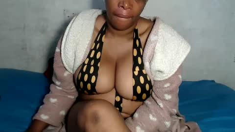 yummytittsxx online show from 8, 1, 2025