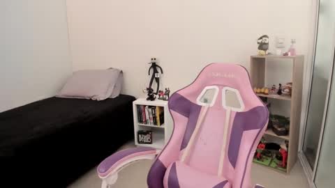 Yuna online show from 13, 1, 2025