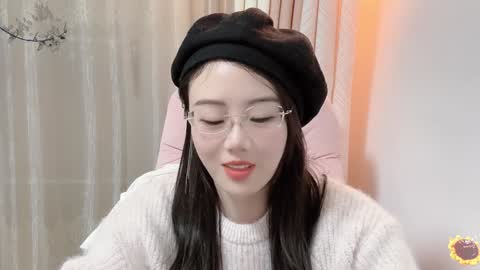 YunEr online show from 22, 12, 2024