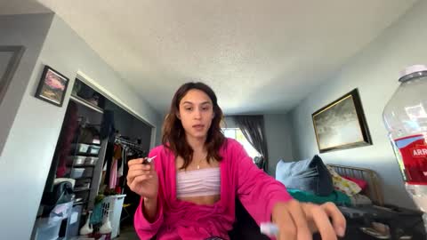 Snapshot of yungfemslut chatting on 15, 9, 2025 BbyTSSLut online show from 15, 9, 2025