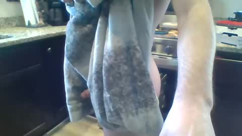 Snapshot of yungstallion10 chatting on 2, 3, 2025 Fire 0range kush online show from 2, 3, 2025