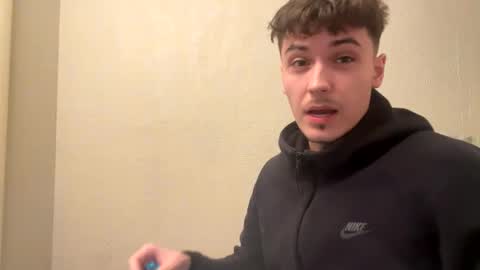 yungstudbev online show from 15, 12, 2024