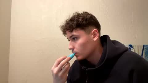 yungstudbev online show from 19, 12, 2024