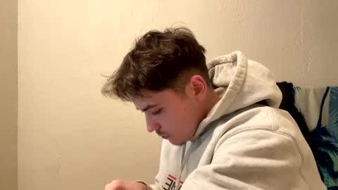 yungstudbev online show from 24, 12, 2024