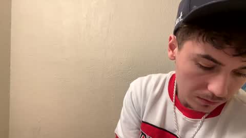 yungstudbev online show from 31, 12, 2024