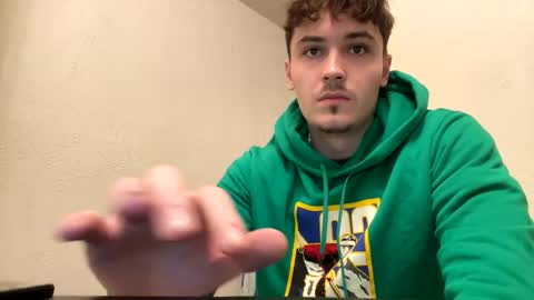 yungstudbev online show from 1, 1, 2025