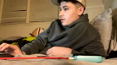 yungstudbev online show from 19, 2, 2025