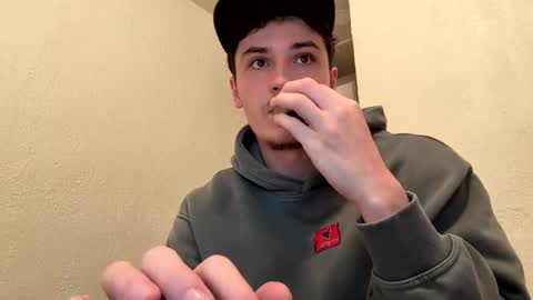 yungstudbev online show from 24, 9, 2025