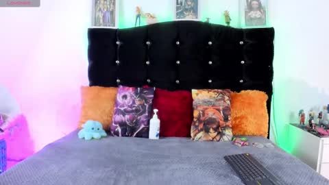 yuong soo online show from 7, 10, 2025