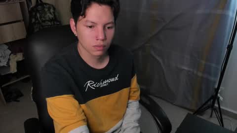 yurii_moody online show from 17, 2, 2025