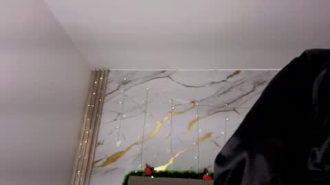 Snapshot of yutori_ chatting on 21, 12, 2025 Yutori online show from 21, 12, 2025