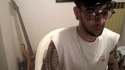 Yuumi online show from 16, 9, 2025