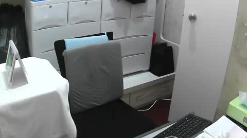 Slip online show from 2, 2, 2025