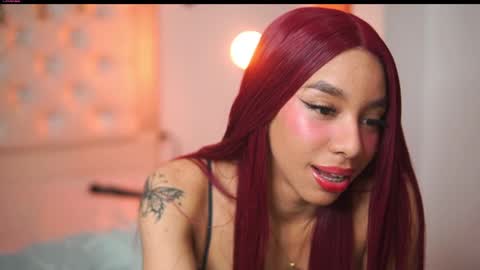 Yuyi Cam online show from 20, 9, 2025