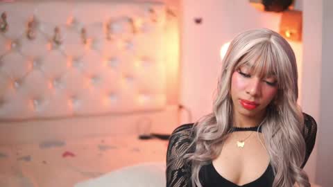 Yuyi Cam online show from 6, 10, 2025